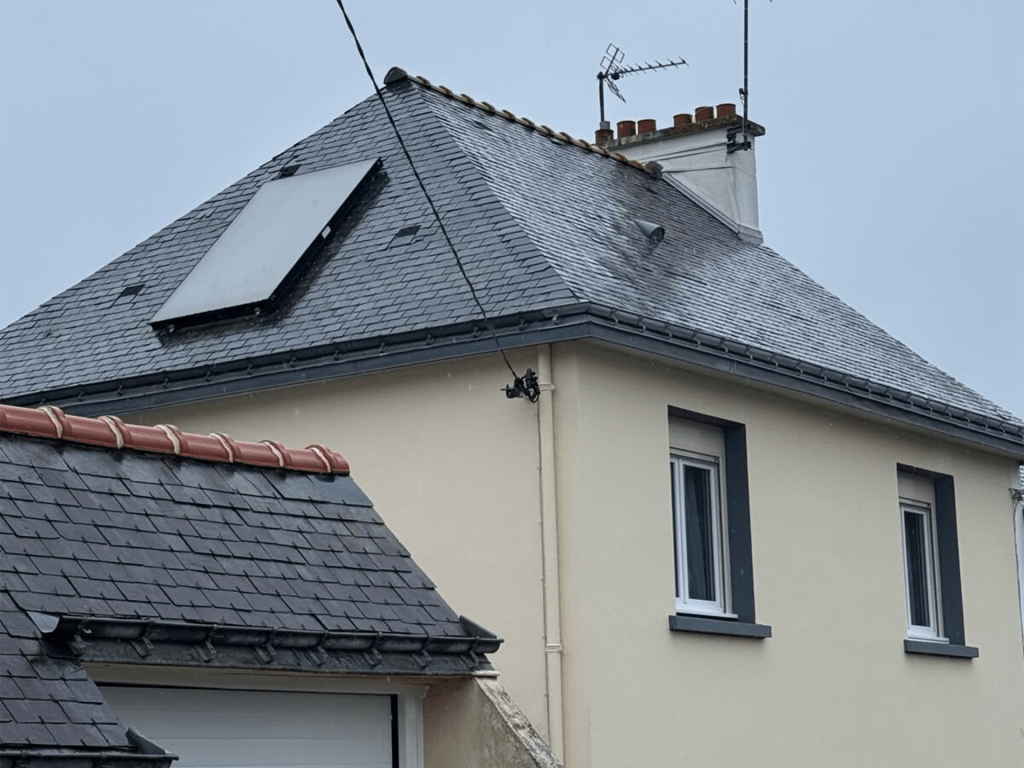 Rénovation de toiture par nettoyage ardoises