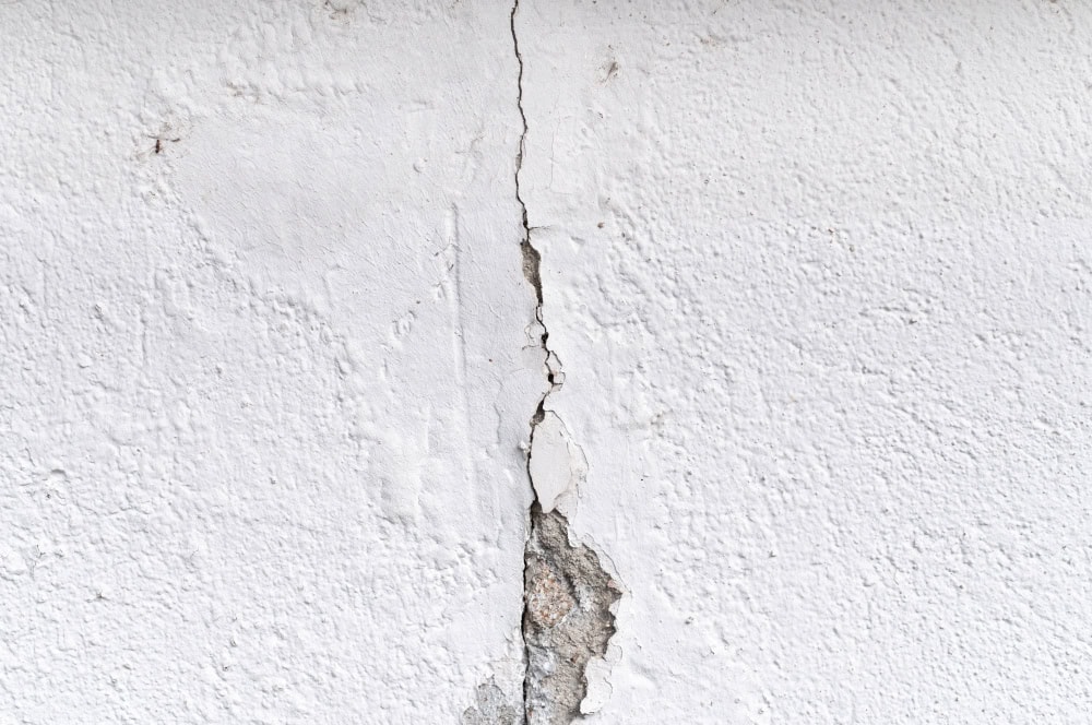 Rénovation de façade par rebouchage des fissures