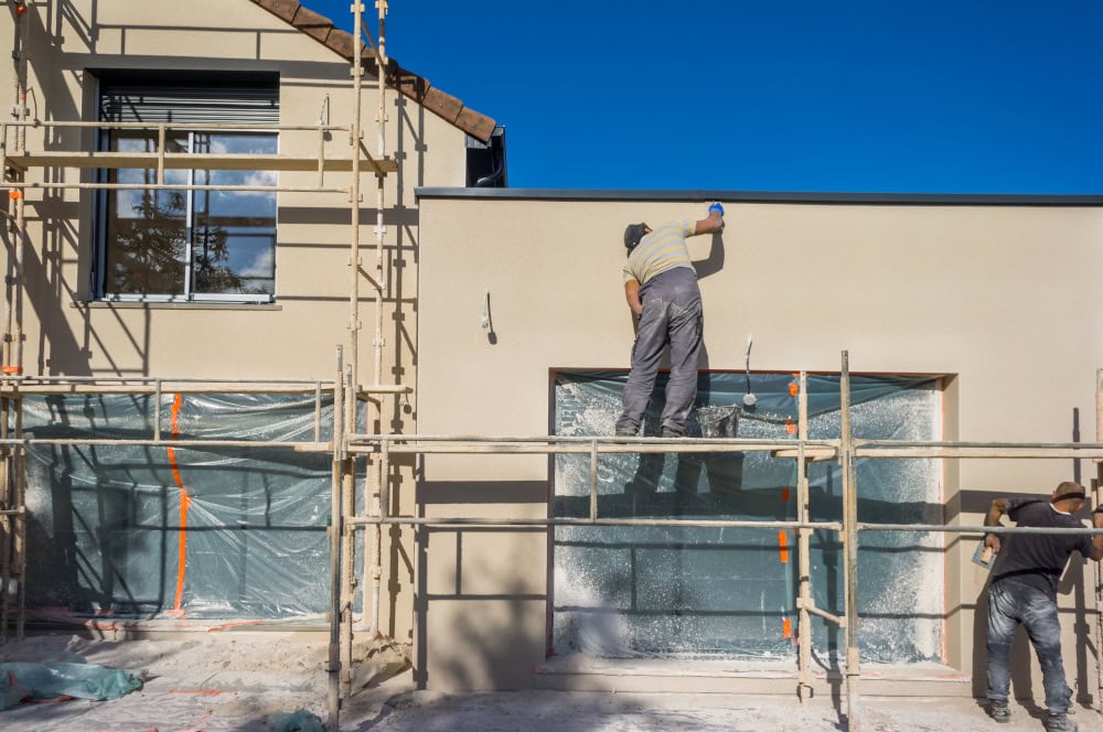 Revêtement façade finition mur crépi extérieur