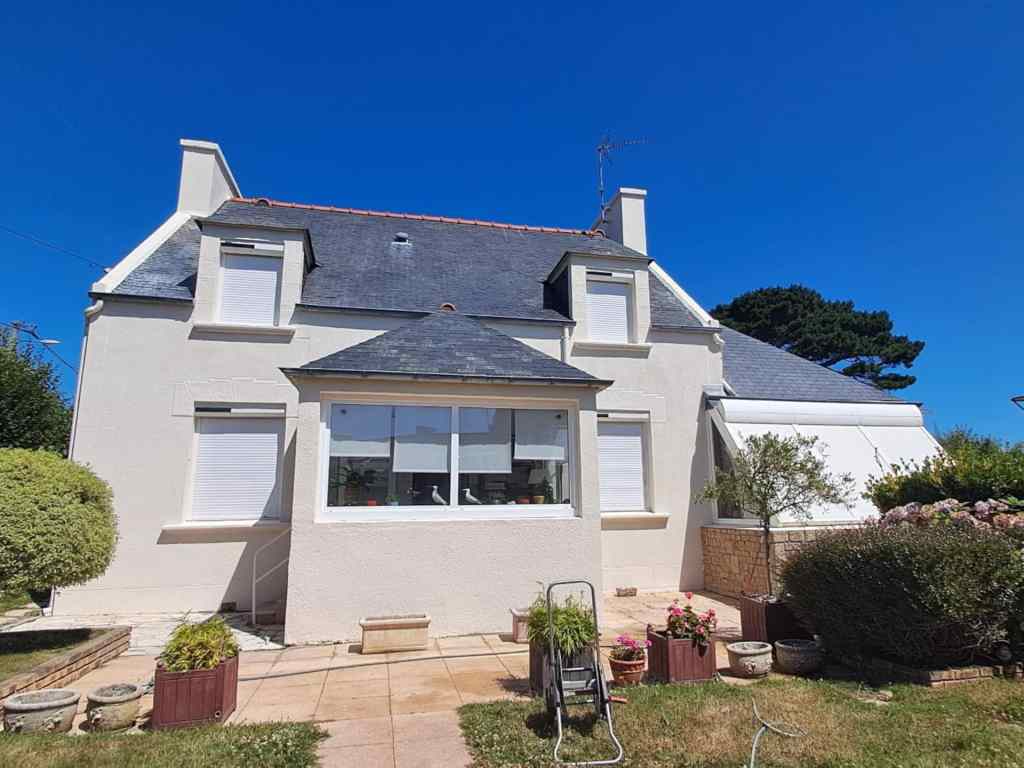 Façade d'une maison après travaux de ravalement par BTAO